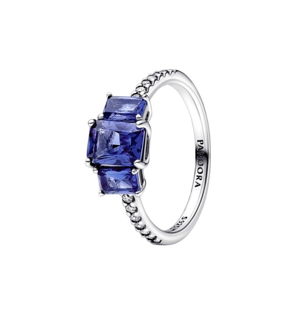 192389C01-50 Sterling silver ring with princess blue crystal and clear cubic zirconia