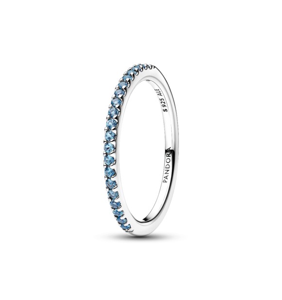 192999C03-52 Sterling silver ring with aquarius blue crystal