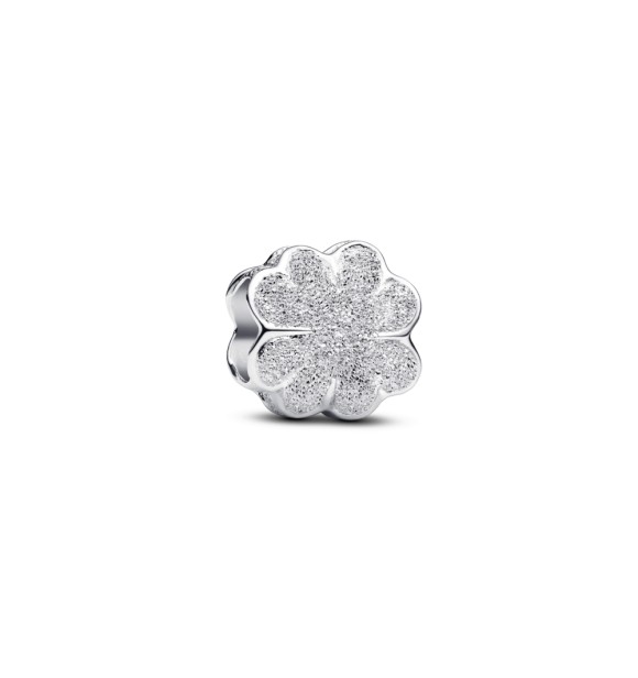 794047C00 Textured clover sterling silver mini charm